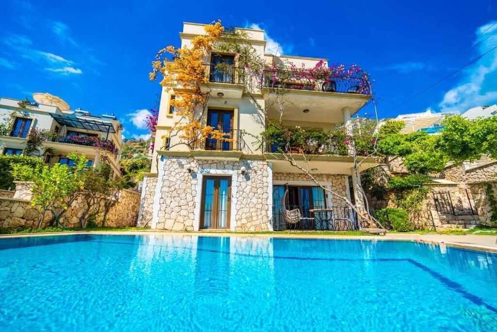 Azure Apartment With Sea View In Калкан Екстер'єр фото